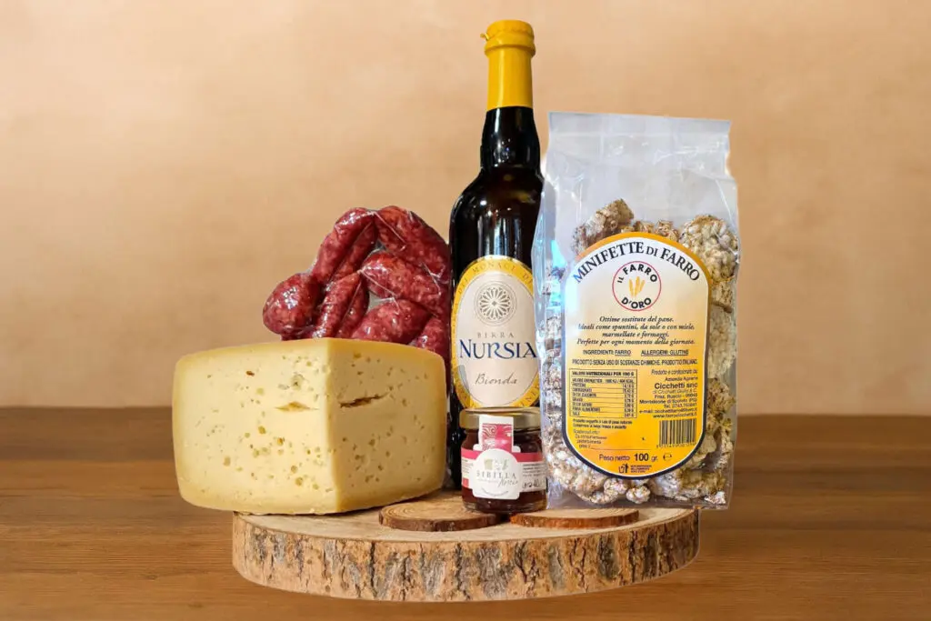 snack salato regalo economici idea per colleghi aperitivo di Norcia