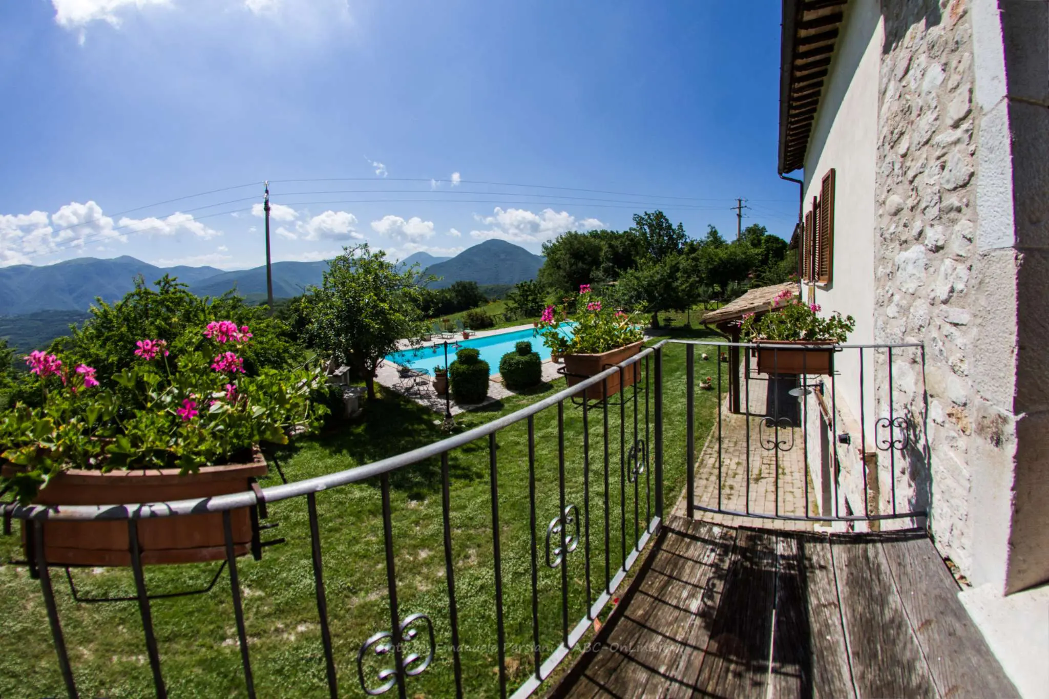 vista camera piscina recensioni agriturismo santa serena