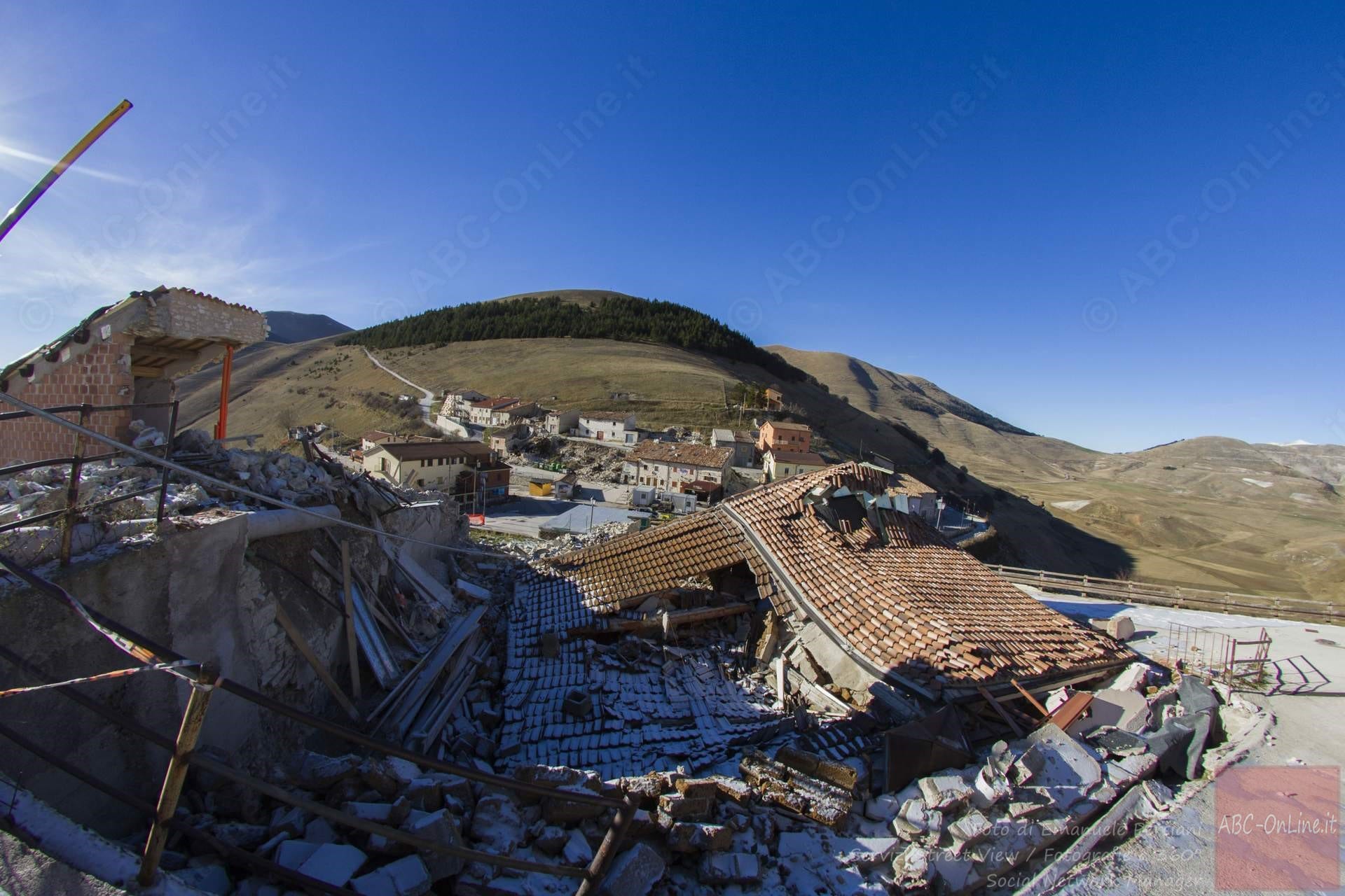 castelluccio di norcia dopo il terremoto