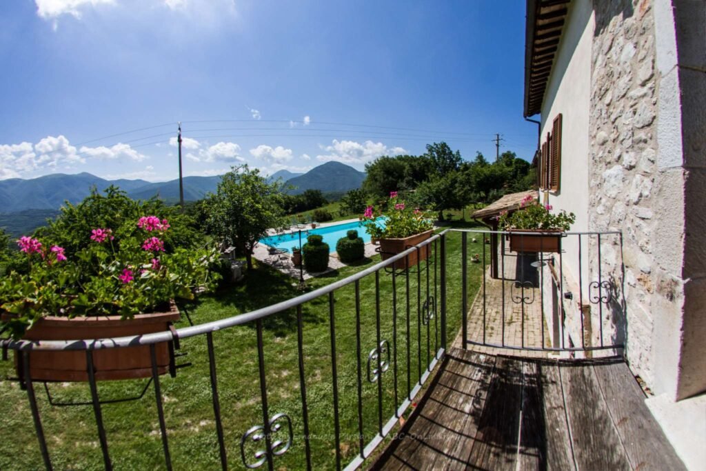 vista camera piscina recensioni agriturismo santa serena